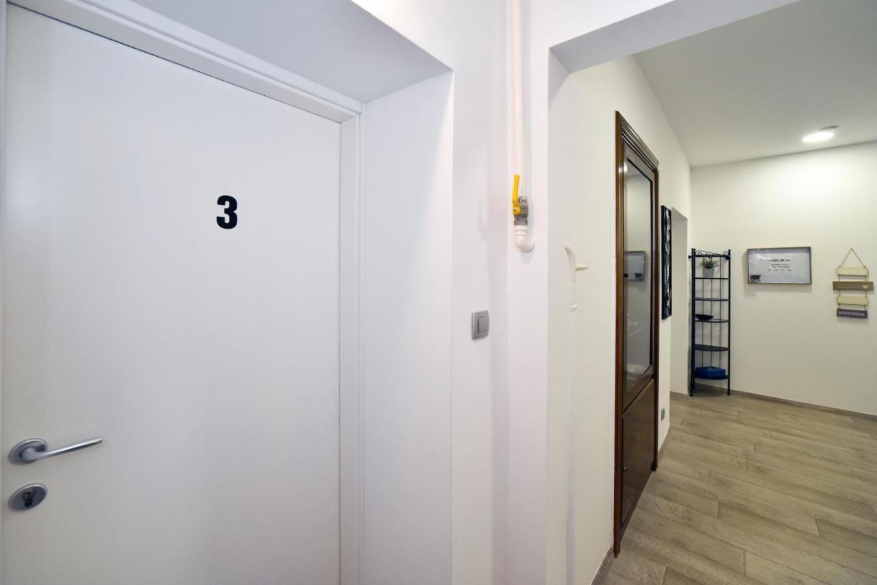Deluxe Apartments Ria Zagabria Esterno foto