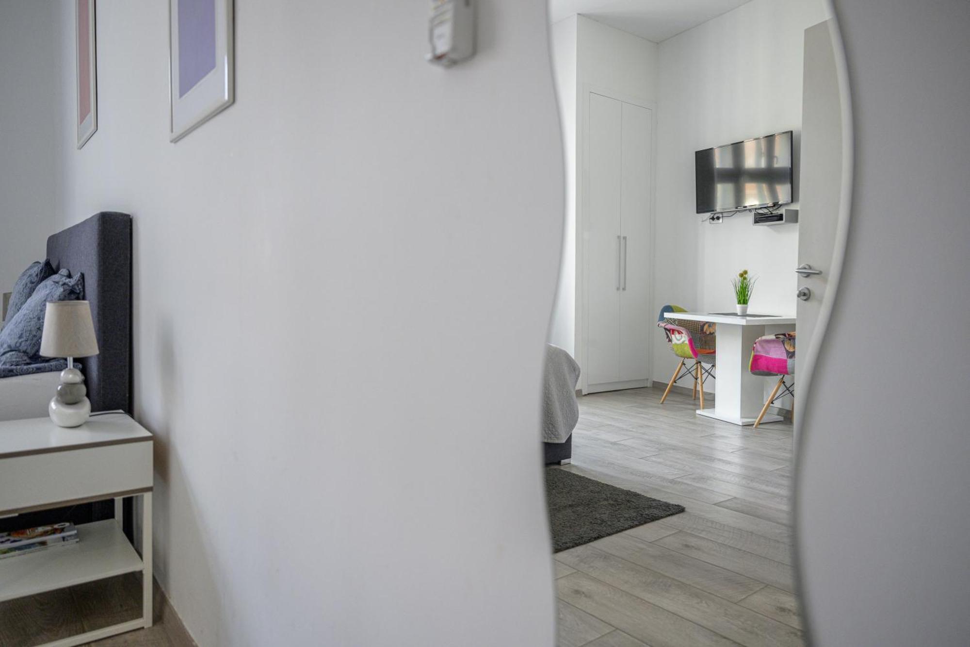 Deluxe Apartments Ria Zagabria Esterno foto